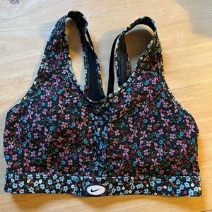 Nike sports Bra